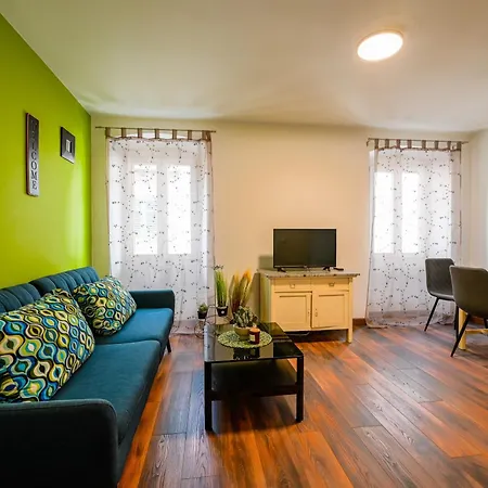 Апартаменты Svalba Old Town
