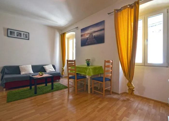 Svalba Old Town Apartment