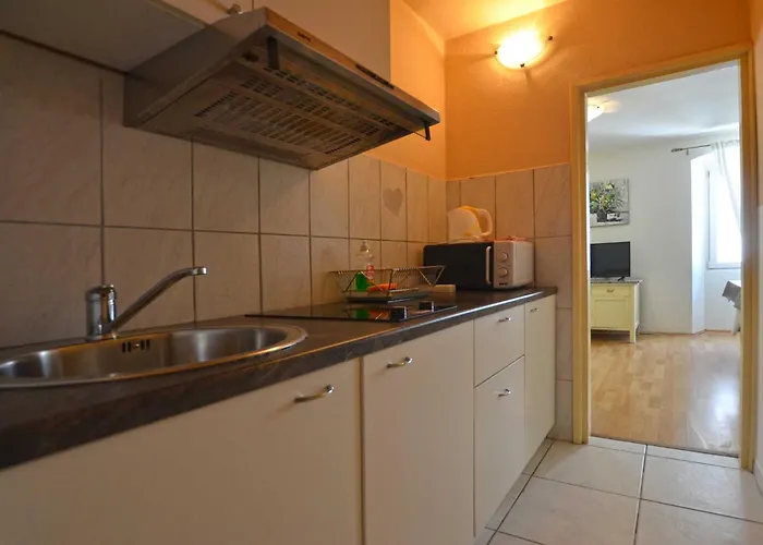 Svalba Old Town Apartment *